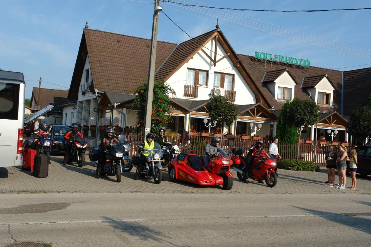 Koller Panzio Hotel Bonyhad Bagian luar foto